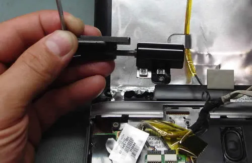 sửa bản lề laptop gi&aacute; rẻ