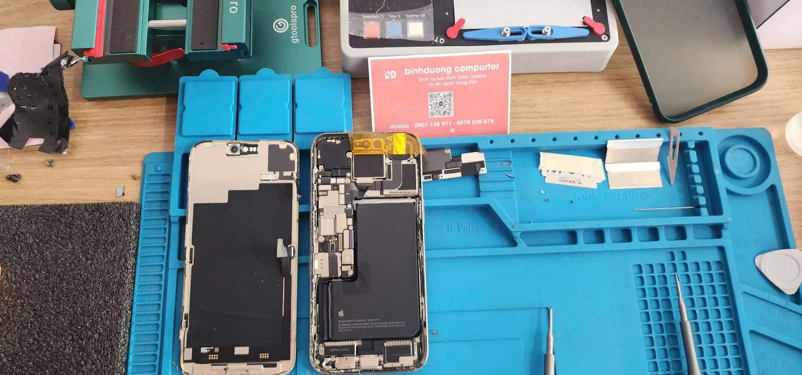 Dịch vụ thay màn hình điện thoại iphone lấy liền bình dương