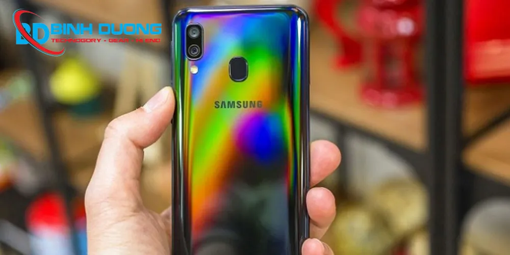 1. Khi Nào Cần Thay Màn Hình Samsung A40?