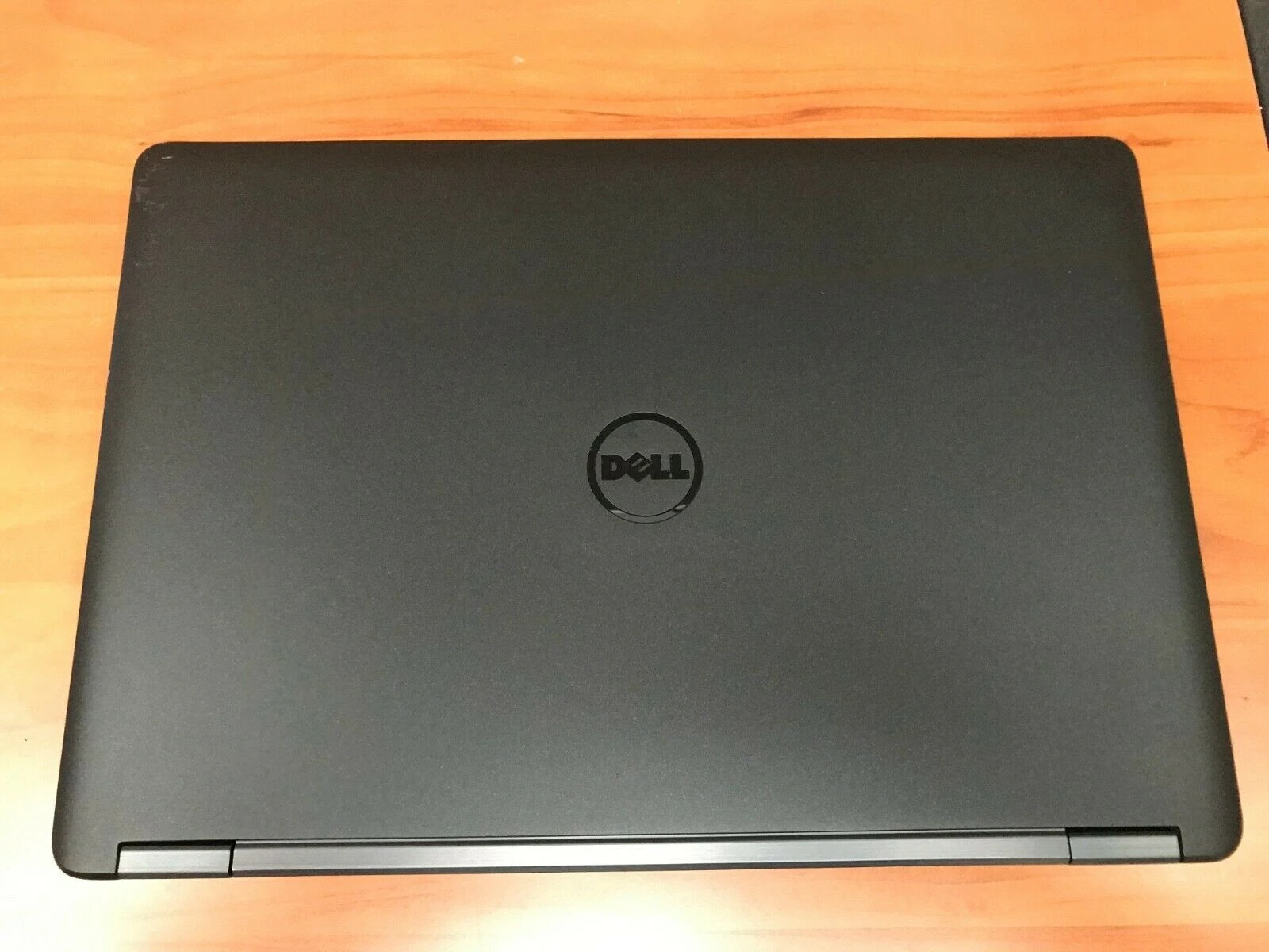 Thay mặt A Dell Latitude E5450