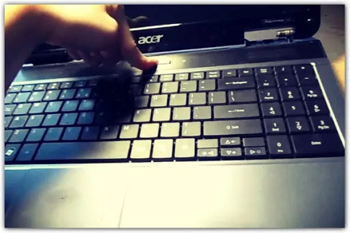 nguy&ecirc;n nh&acirc;n laptop khong l&ecirc;n nguồn
