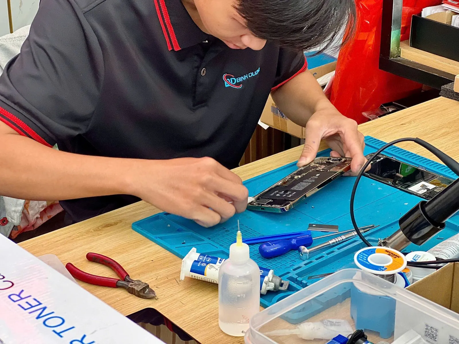 Địa chỉ thay vỏ điện thoại