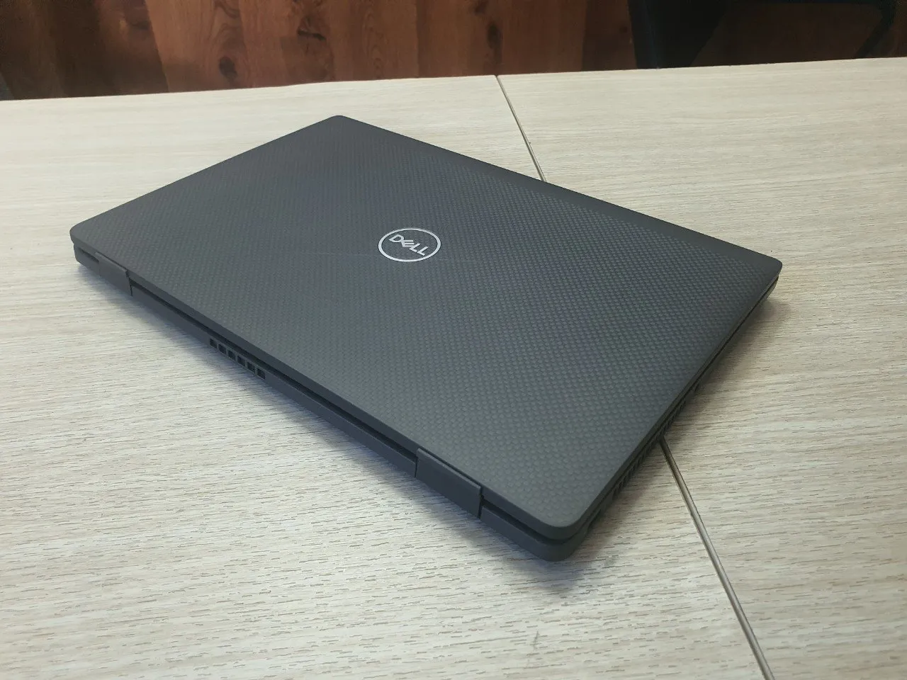 Máy tính Dell Latitude giá tốt nhất Bình Dương máy mới mạnh mẽ