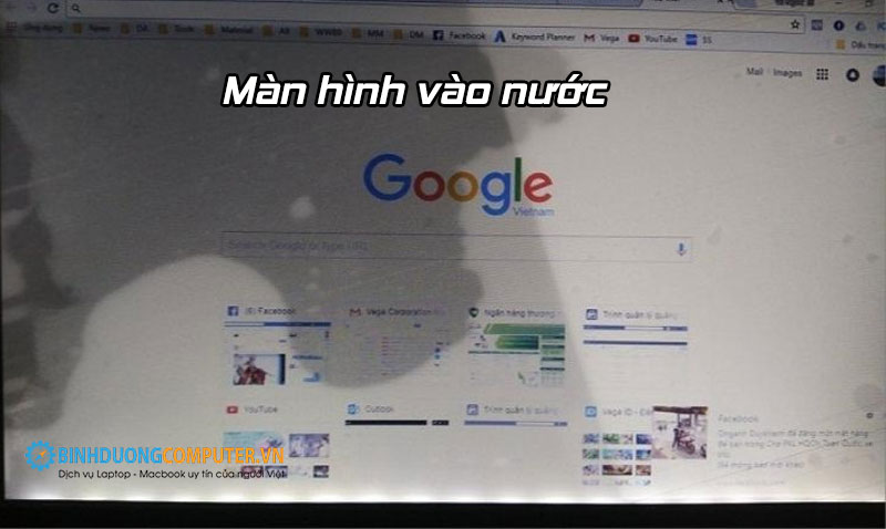 màn hình bị vào nước loang lỗ