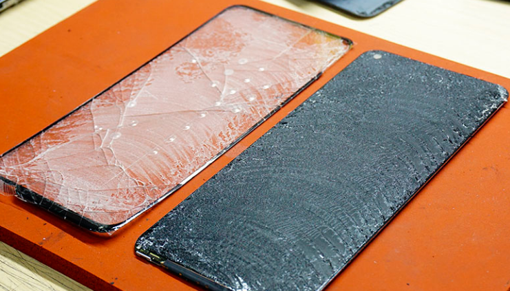 thay mặt kính realme 3 pro