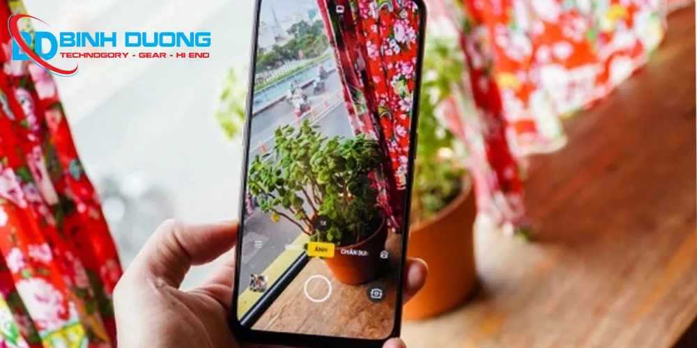 Thay màn hình Oppo Reno 2F bao nhiêu tiền?